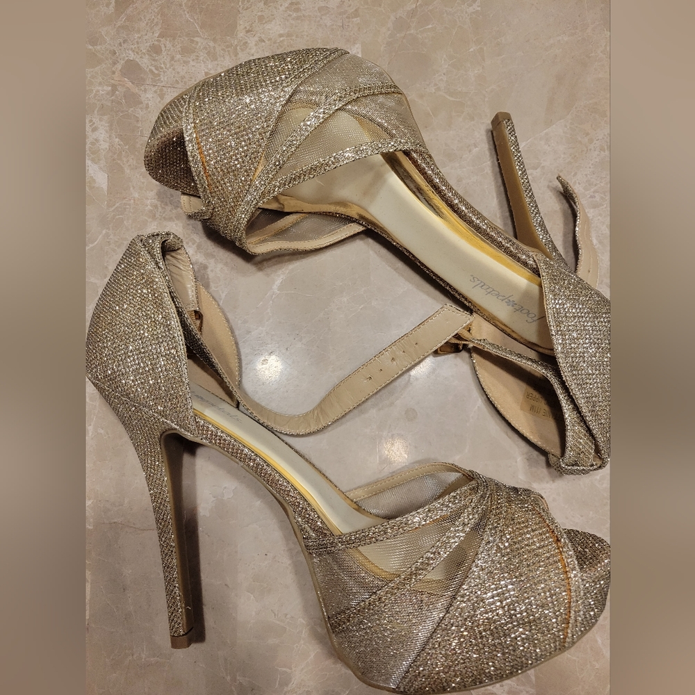 Size 11 Champagne Gold 5" Heels